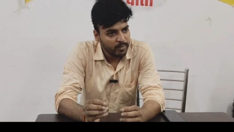 पत्नी व ससुराल पक्ष से प्रताड़ना का आरोप, निष्पक्ष जांच की मांग इलेक्ट्रॉनिक मीडिया क्लब में प्रेसवार्ता कर पीड़ित ने सुनाई आप-बीती रिपोर्ट – कुलदीप शुक्ला