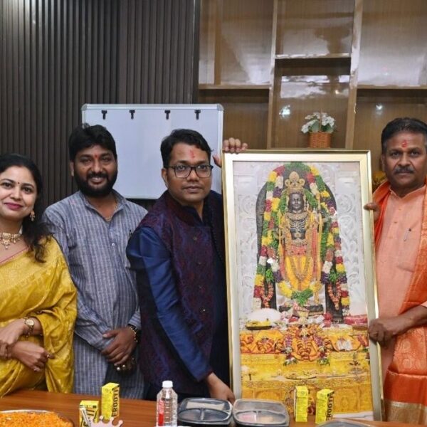 पल्स मल्टीस्पेशलिटी एंड क्रिटिकल केयर हॉस्पिटल में हनुमान जी की प्रतिमा का भव्य अनावरण