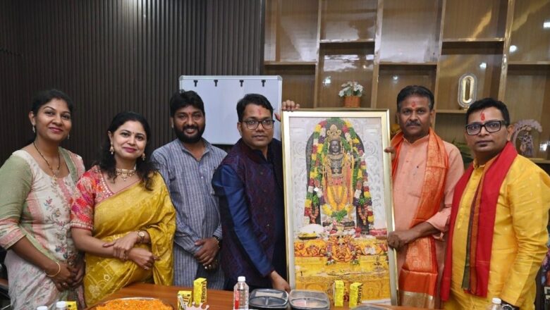 पल्स मल्टीस्पेशलिटी एंड क्रिटिकल केयर हॉस्पिटल में हनुमान जी की प्रतिमा का भव्य अनावरण