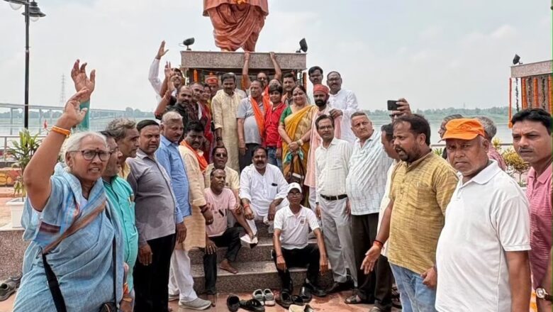 अटल जी के आदर्शों को आत्मसात करना ही सच्ची श्रद्धांजलि : महापौर गणेश केसरवानी
