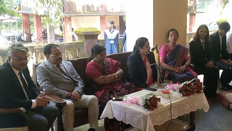 ‘मेरा तन है मेरा अपना, इस पर मेरा है अधिकार’ — पॉक्सो एक्ट पर छात्राओं को किया जागरूक