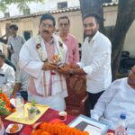 जवाहर लाल नेहरू महाविद्यालय में शैलेश कुमार पाण्डेय ने संभाला प्राचार्य पद, एबीवीपी कार्यकर्ताओं ने किया भव्य स्वागत