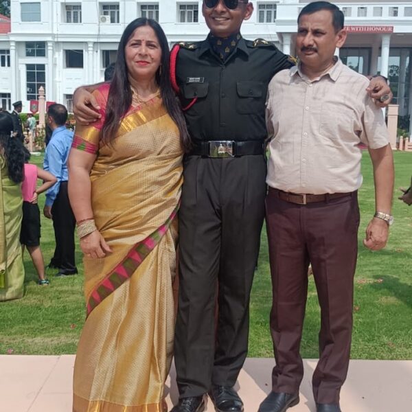 सीडीएस में 36वीं रैंक, ओटीए चेन्नई में प्रशिक्षण के बाद आकाश बाजपेई बने लेफ्टिनेंट