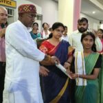 शिक्षक दिवस पर अटल आवासीय विद्यालय में सम्मान समारोह  शिक्षकों एवं प्रतिभावान विद्यार्थियों को सम्मानित कर बढ़ाया उत्साह