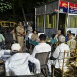 आगामी पर्व को देखते हुए पुलिस प्रशासन व पीस कमेटी की बैठक संपन्न,मिलजुल कर मनाये त्योहार सौहार्द बनाए रखने की अपील एसीपी