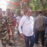 नवरात्रि के मौके पर अंबरनाथ शहर में बिना इजाज़त के मटन और चिकन की दुकानों, फेरीवालों और स्ट्रीट वेंडर्स के खिलाफ कार्रवाई की गई