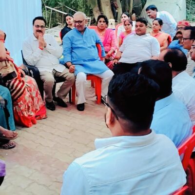 मृतक सतीश श्रीवास्तव के आवास पर पहुंच कर अखिल भारतीय कायस्थ महासभा ने दी श्रद्धांजलि