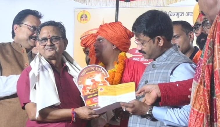 व्यापारियों के हित में निर्णय लेने पर कैबिनेट मंत्री नंद गोपाल गुप्ता ‘नंदी’ जी का व्यापारियों ने जताया आभार