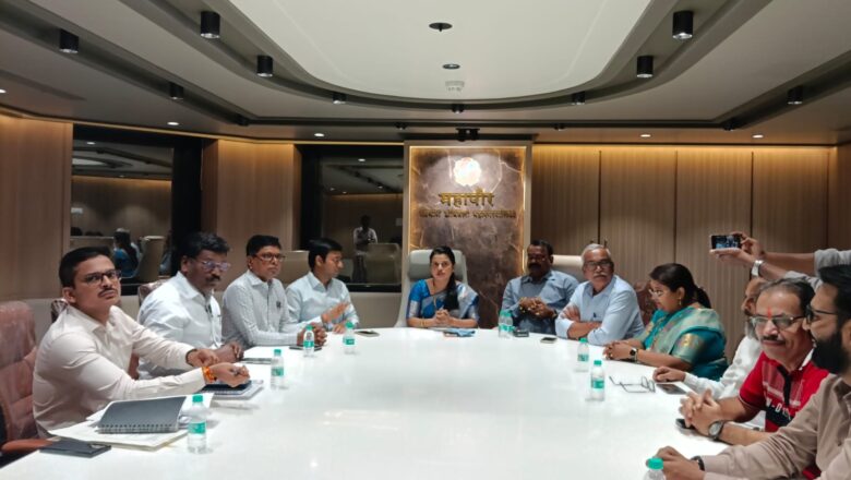 कल्याण डोंबिवली म्युनिसिपल कॉर्पोरेशन के अधिकारियों और कर्मचारियों के लिए 21,000/- रुपये के अनुदान की घोषणा!*
