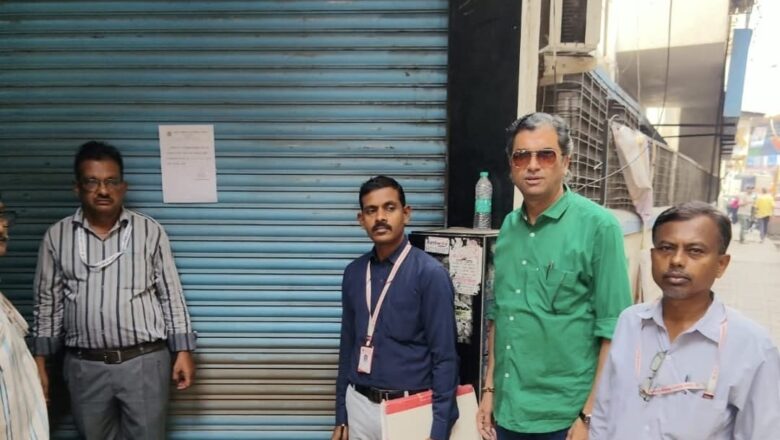 *48 लाख संपत्ति कर बकाया, केनरा बैंक का एटीएम सील*
